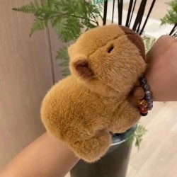 Peluche Capibara Brazalete